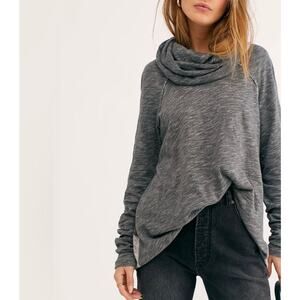 FP Beach FREE PEOPLE OS Two Body Corps Cowl Neck Cocoon Pullover Gray Sweatshirt